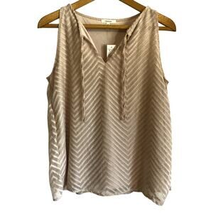 Maurices sleeveless cream, v-neck tank top solid neutral old money Size XS